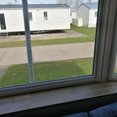 709 Seawick Villa Jaywick Sands Екстериор снимка