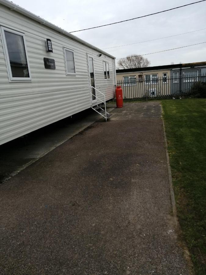 709 Seawick Villa Jaywick Sands Екстериор снимка