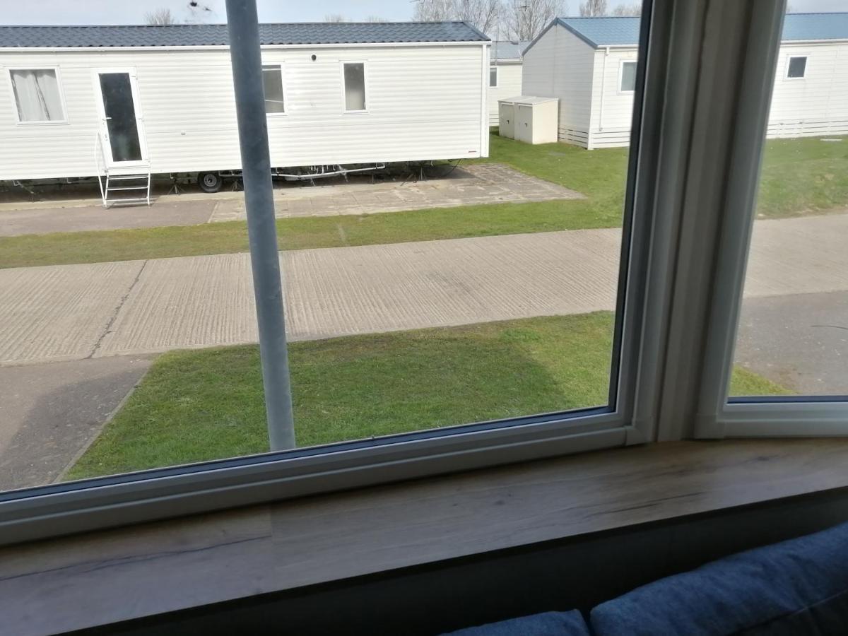 709 Seawick Villa Jaywick Sands Екстериор снимка