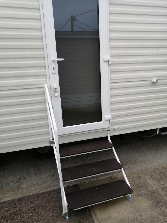 709 Seawick Villa Jaywick Sands Екстериор снимка