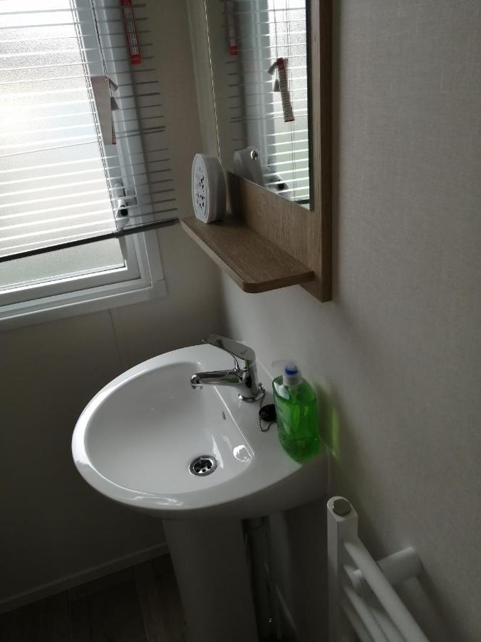 709 Seawick Villa Jaywick Sands Екстериор снимка