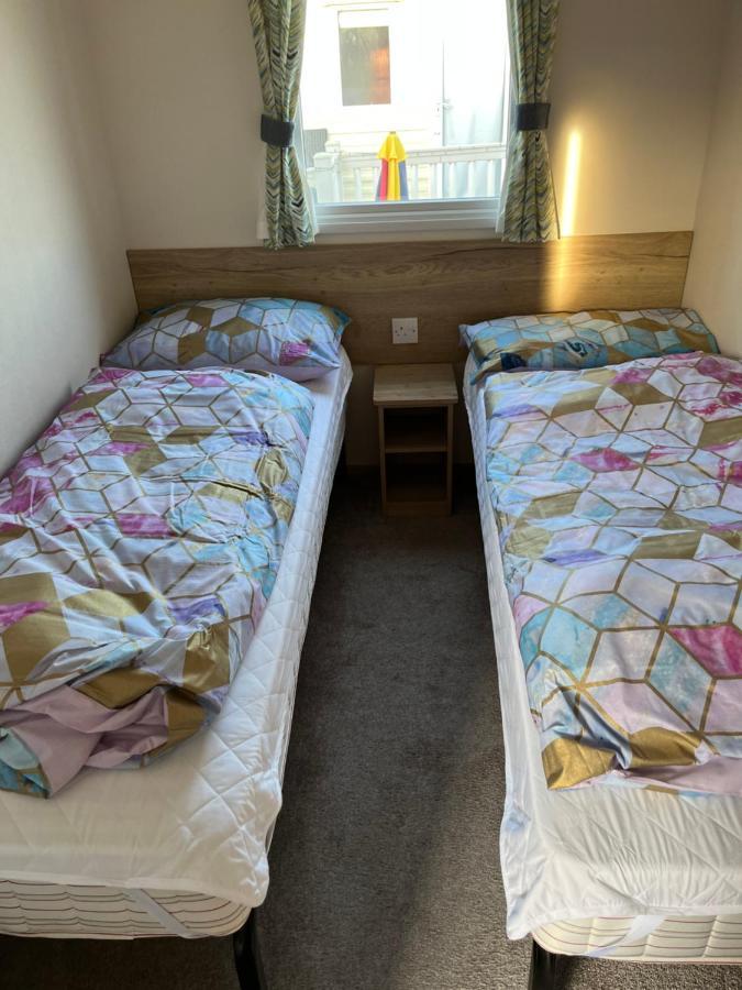 709 Seawick Villa Jaywick Sands Екстериор снимка